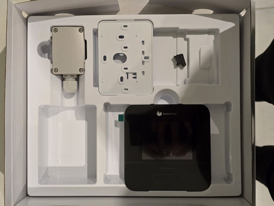 Regulator przewodowy Saunier Duval MiPro Sense SRC 720