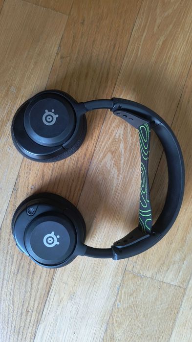 SteelSeries Arctis Nova 5 Wireless – stan idealny, jak nowe