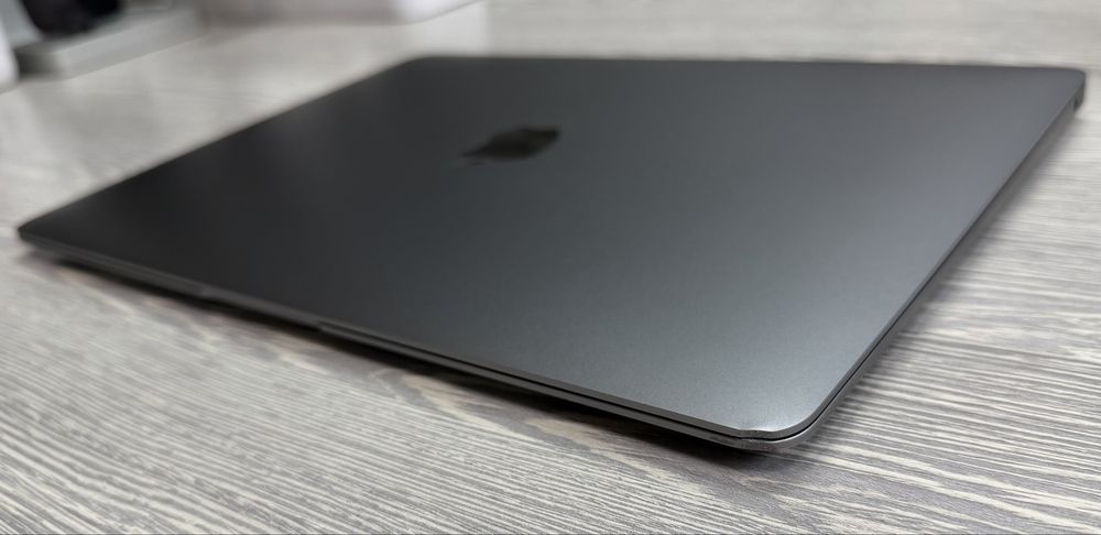 MacBook Air 13  M1 / RAM 8 / SSD 1 TB / Space Grey / 2020