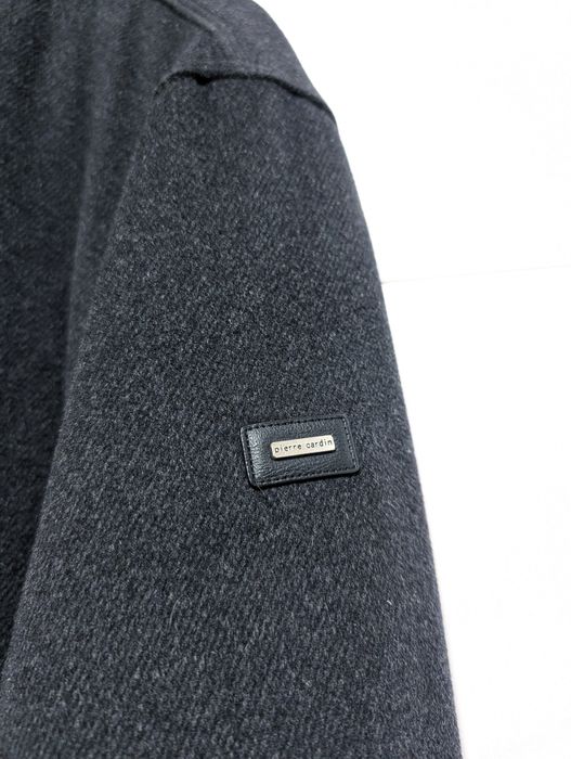 Elegancki wełniany płaszcz ze stójką Pierre Cardin, rozmiar 54