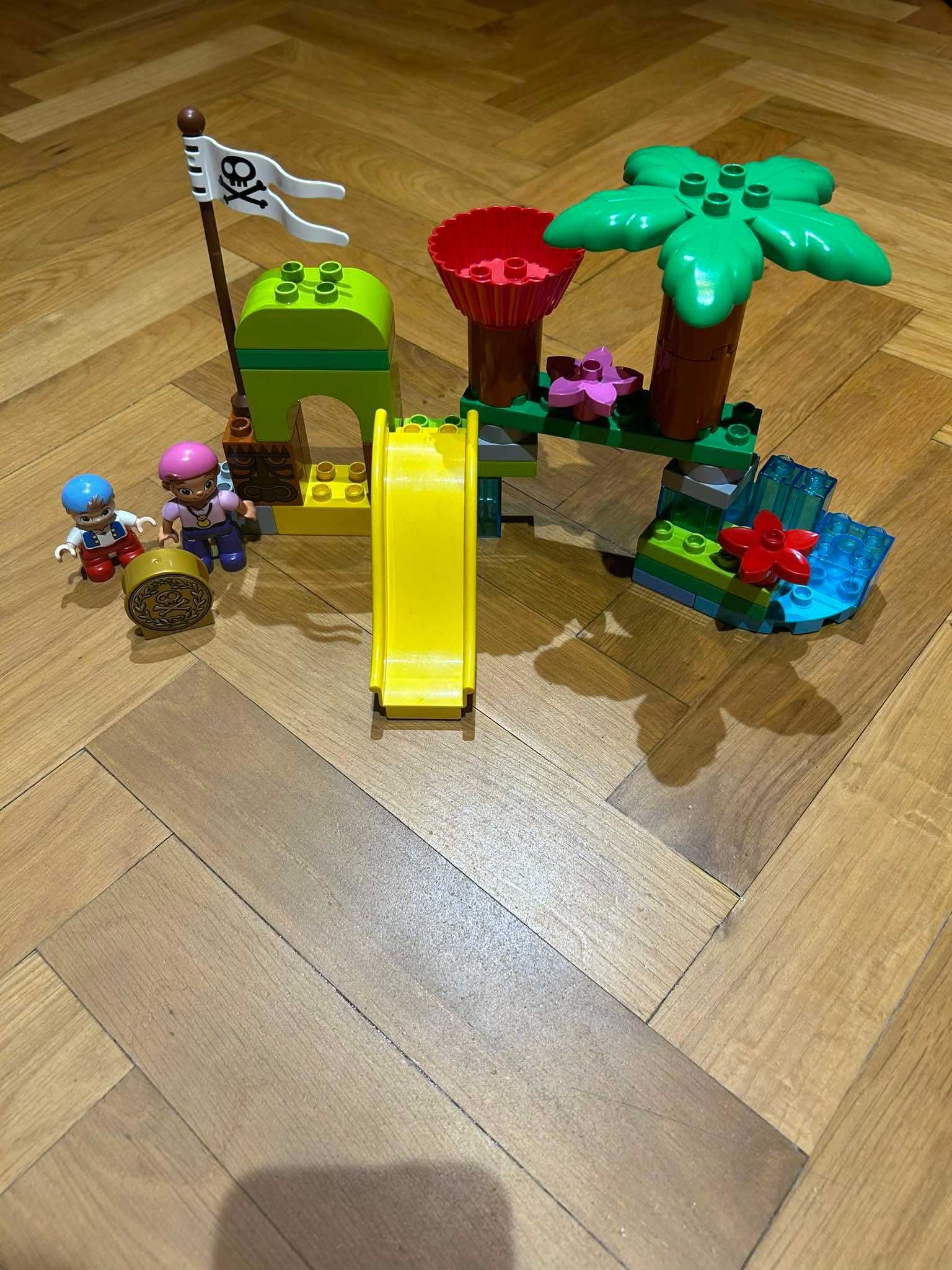 LEGO duplo Kryjówka w Nibylandii