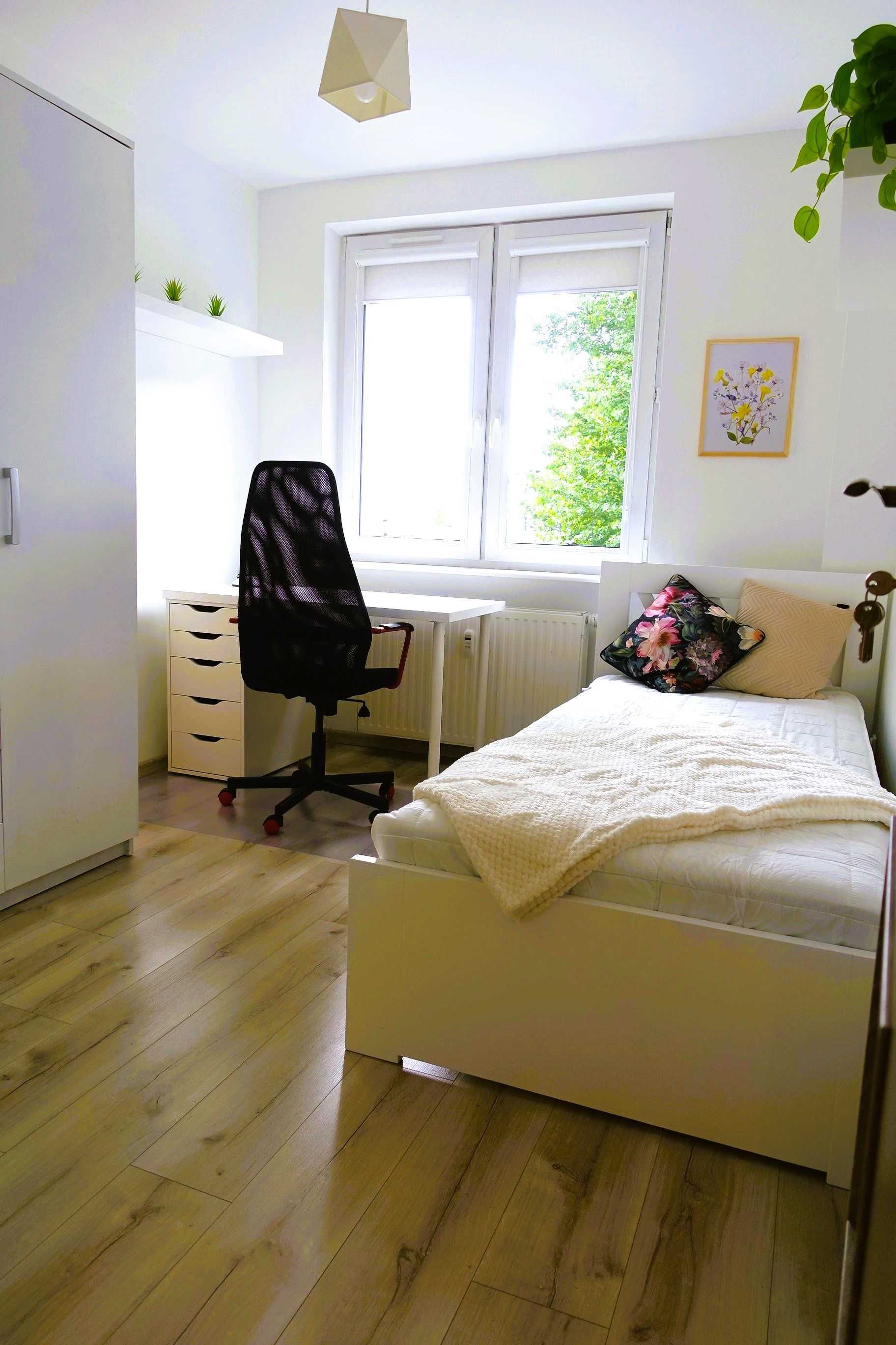 Przytulny pokój w dobrej lokalizacji -Gdańsk Przymorze ul. Kołobrzeska
