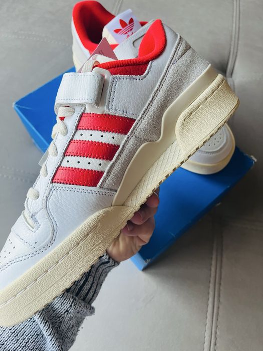 Кроссовки Adidas 44 розмір нові