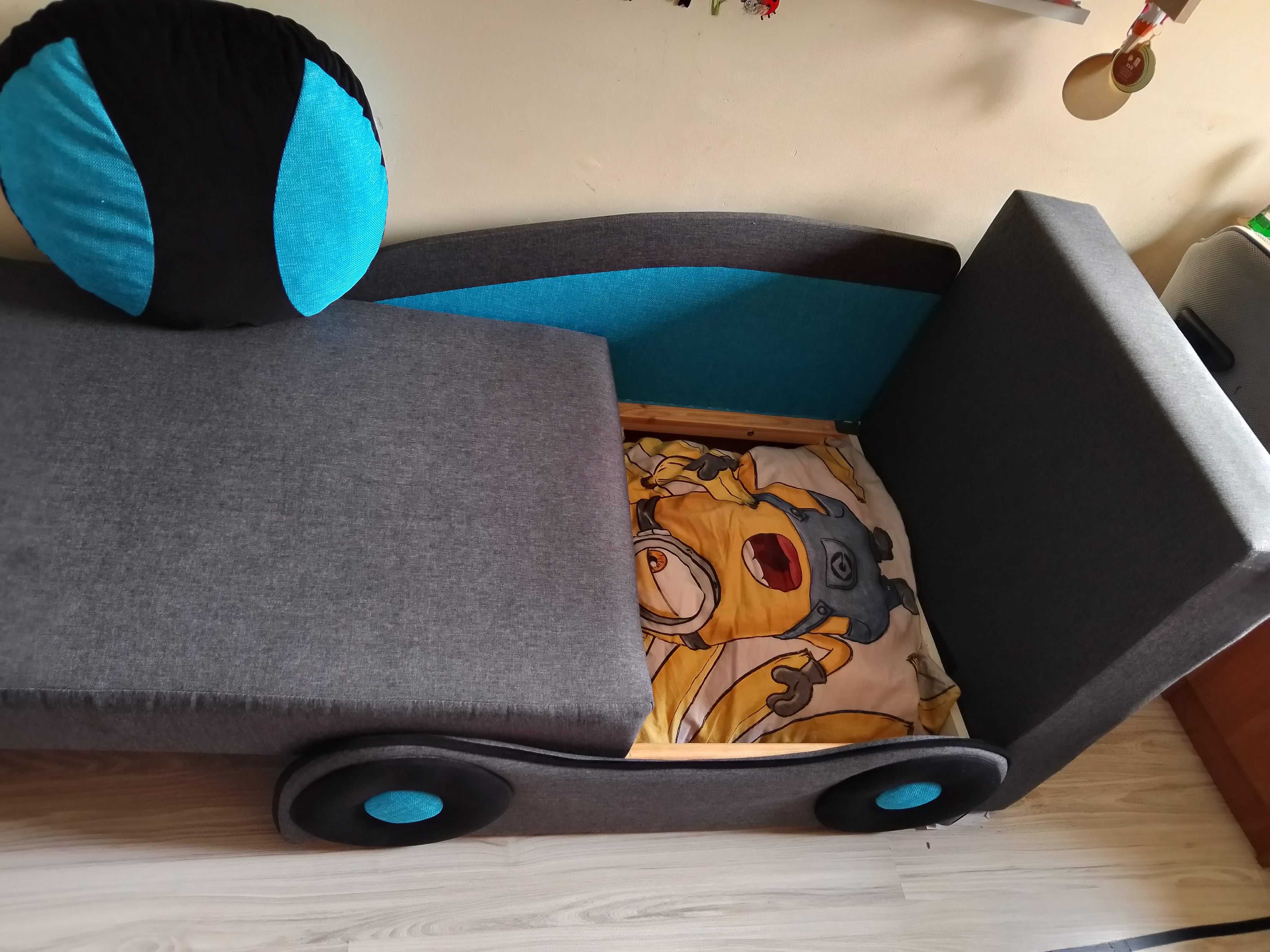 Łóżko rozkładane auto