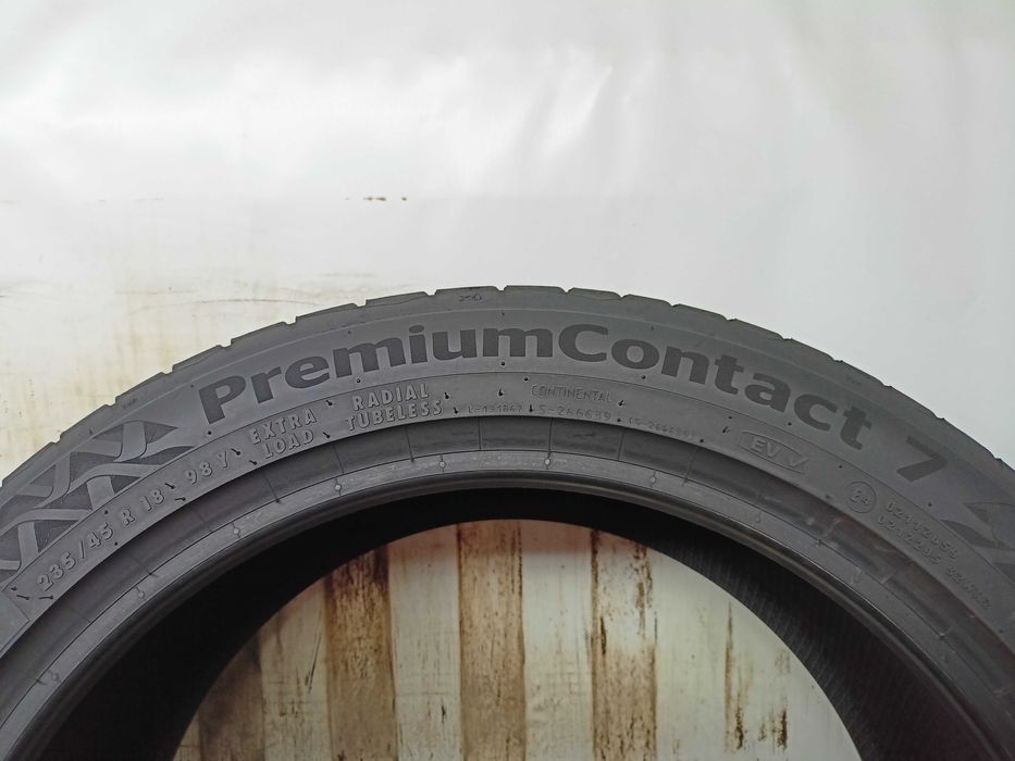 Continental PremiumContact 7 235/45/18 23r. 98Y 5,7mm (5311)