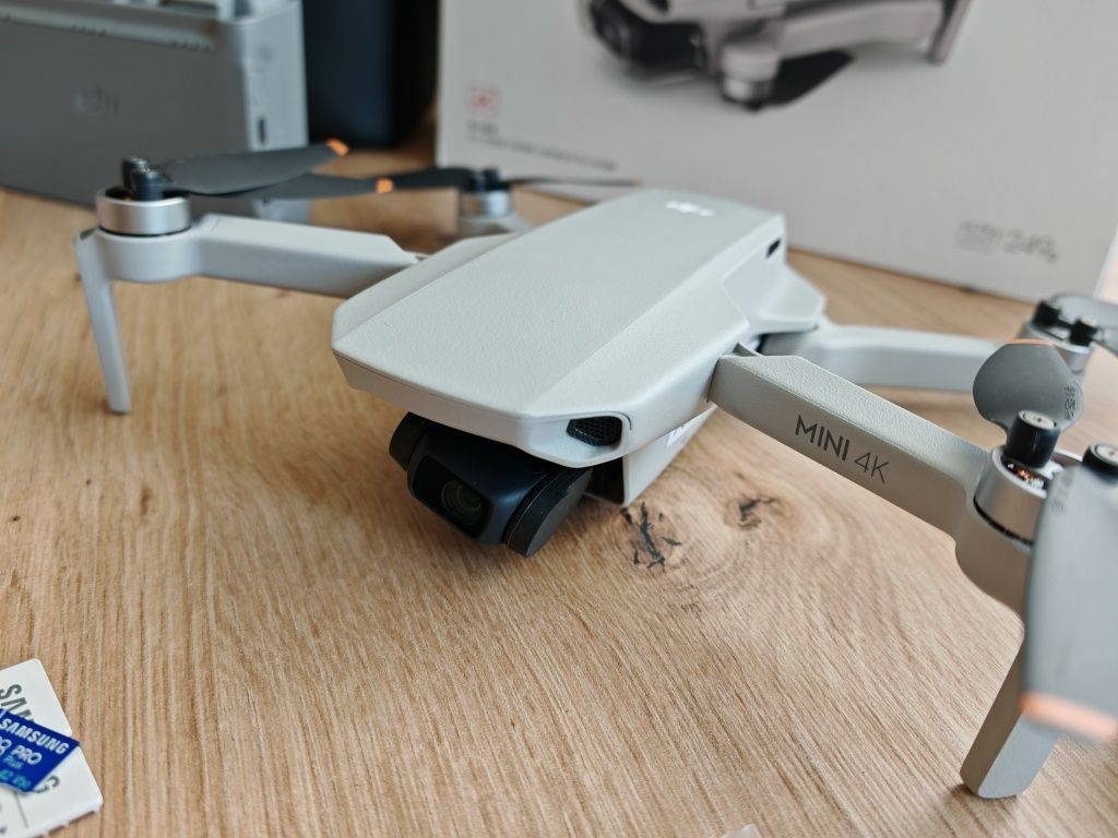 Dron Dji Mini 4K Fly more combo