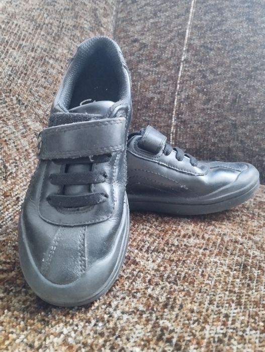 Шкіряні кросівки на хлопчика