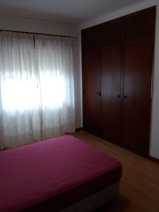 Quarto individual para senhora