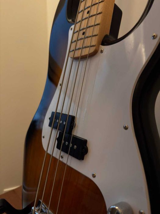 Squier Sonic Precision 2TSB