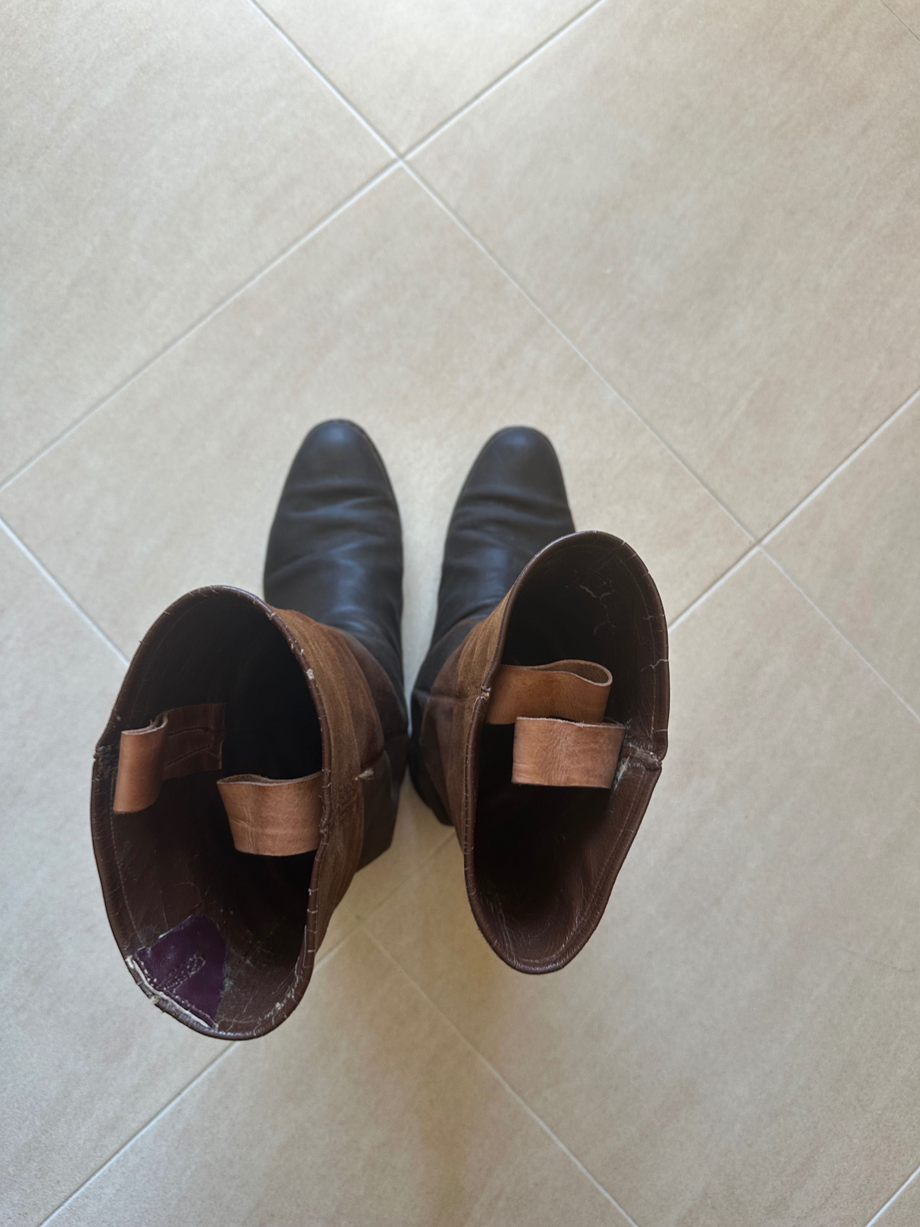 Botas em pele vitela 41