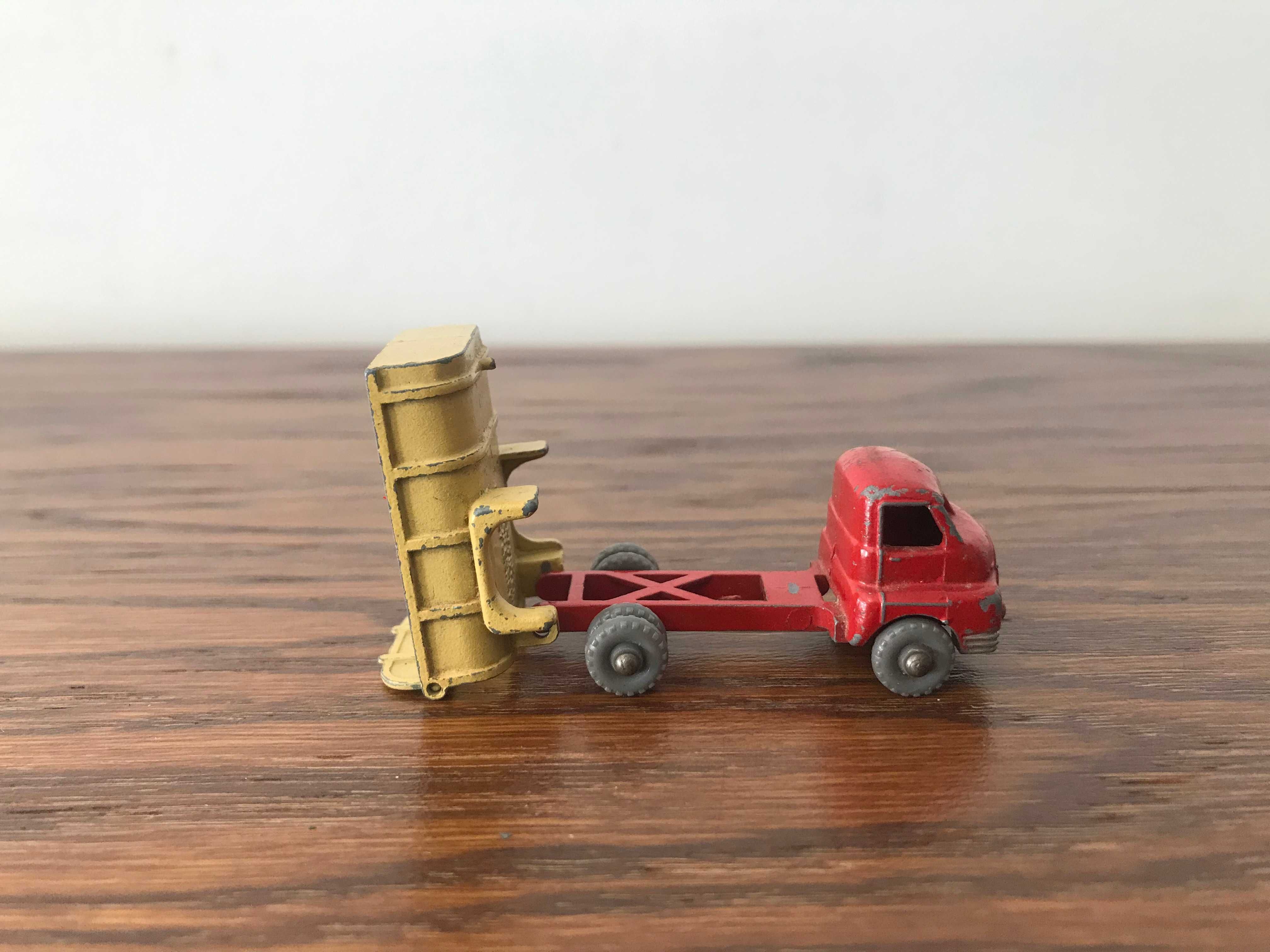 Matchbox Lesney Moko No 40 Bedford 7 Ton Tipper 1957 resorak