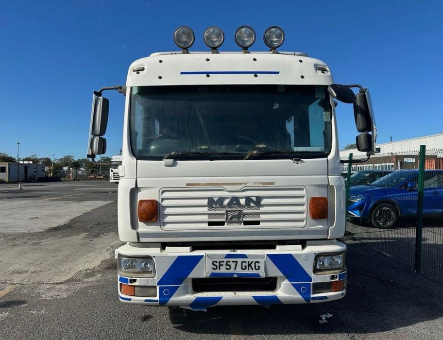 Man 12 220 евакуатор 2008