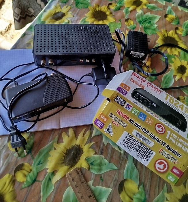 Продам Тюнера разные