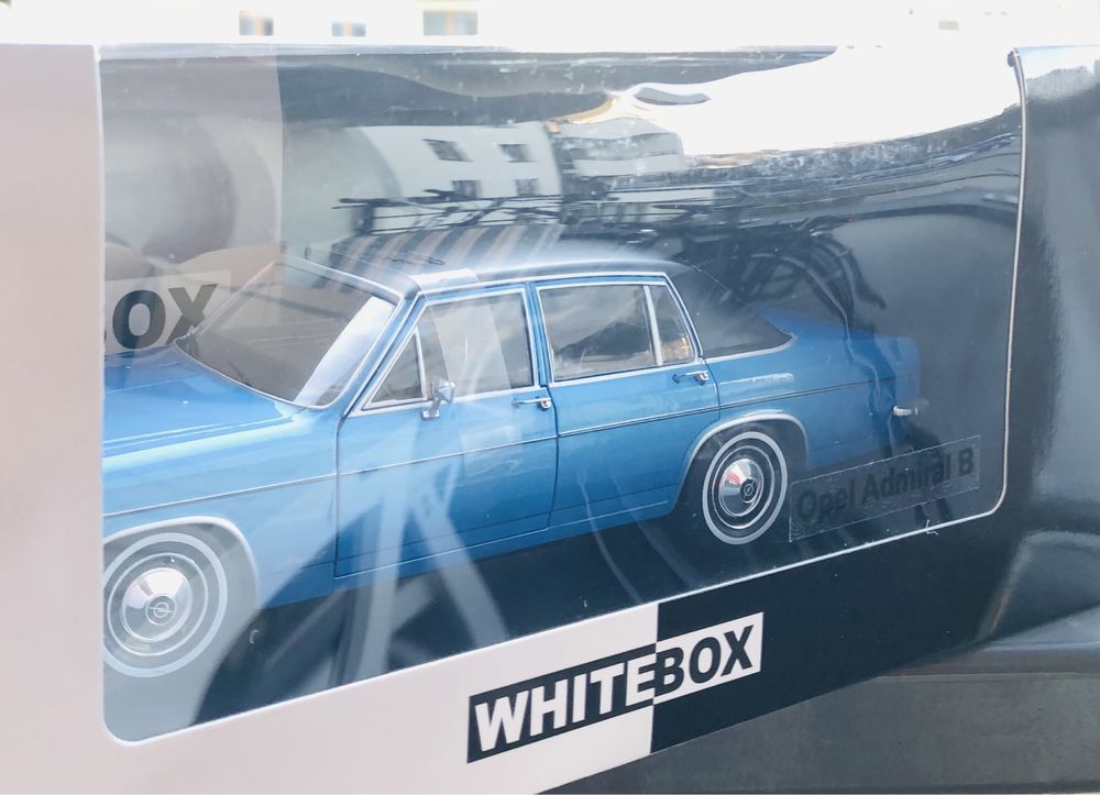 Opel Admiral B Whitebox 1/24 Whitebox