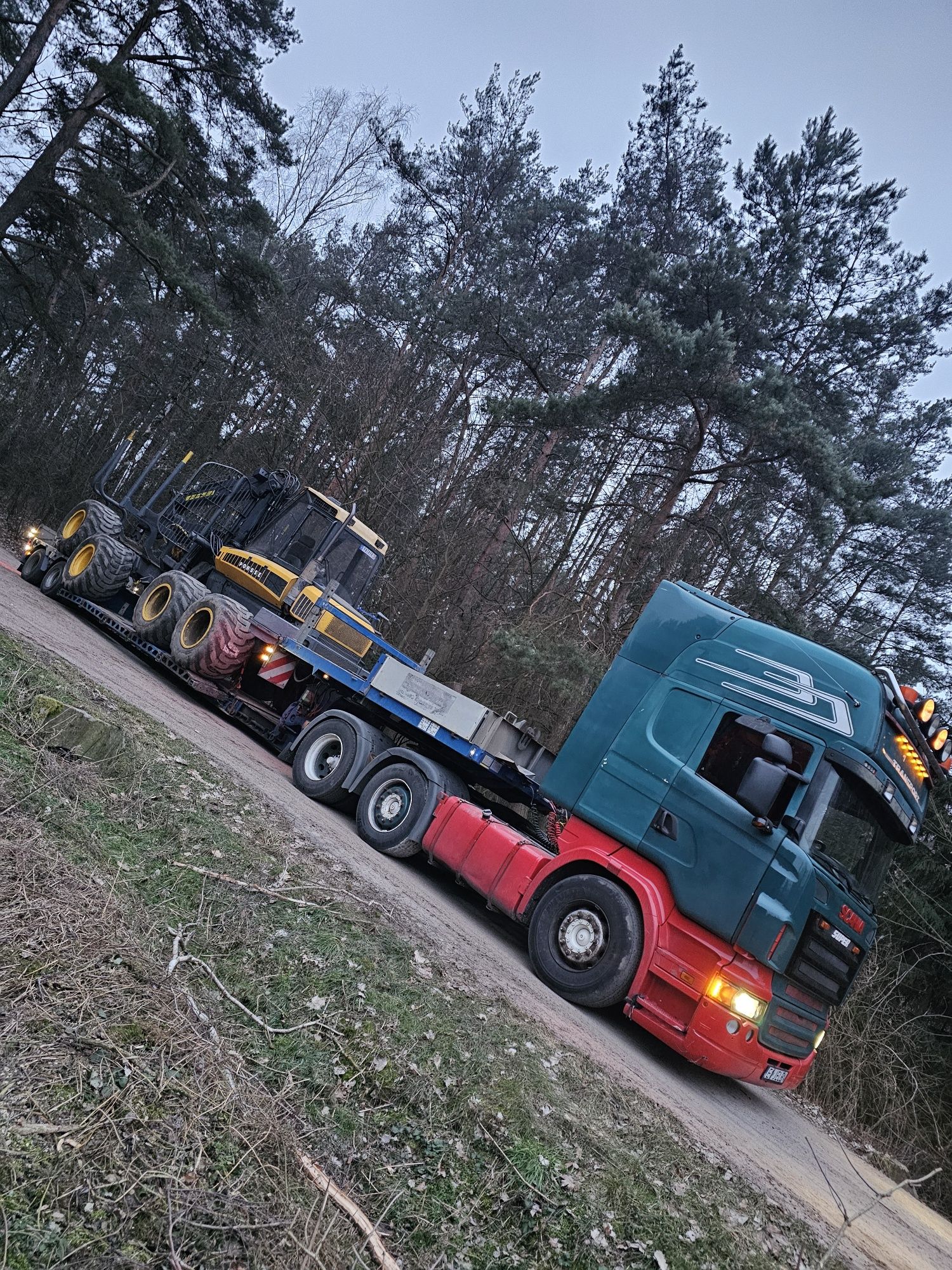 Pomoc Drogowa 24h/Laweta 2/7/15T/Transport Niskopodwoziowy