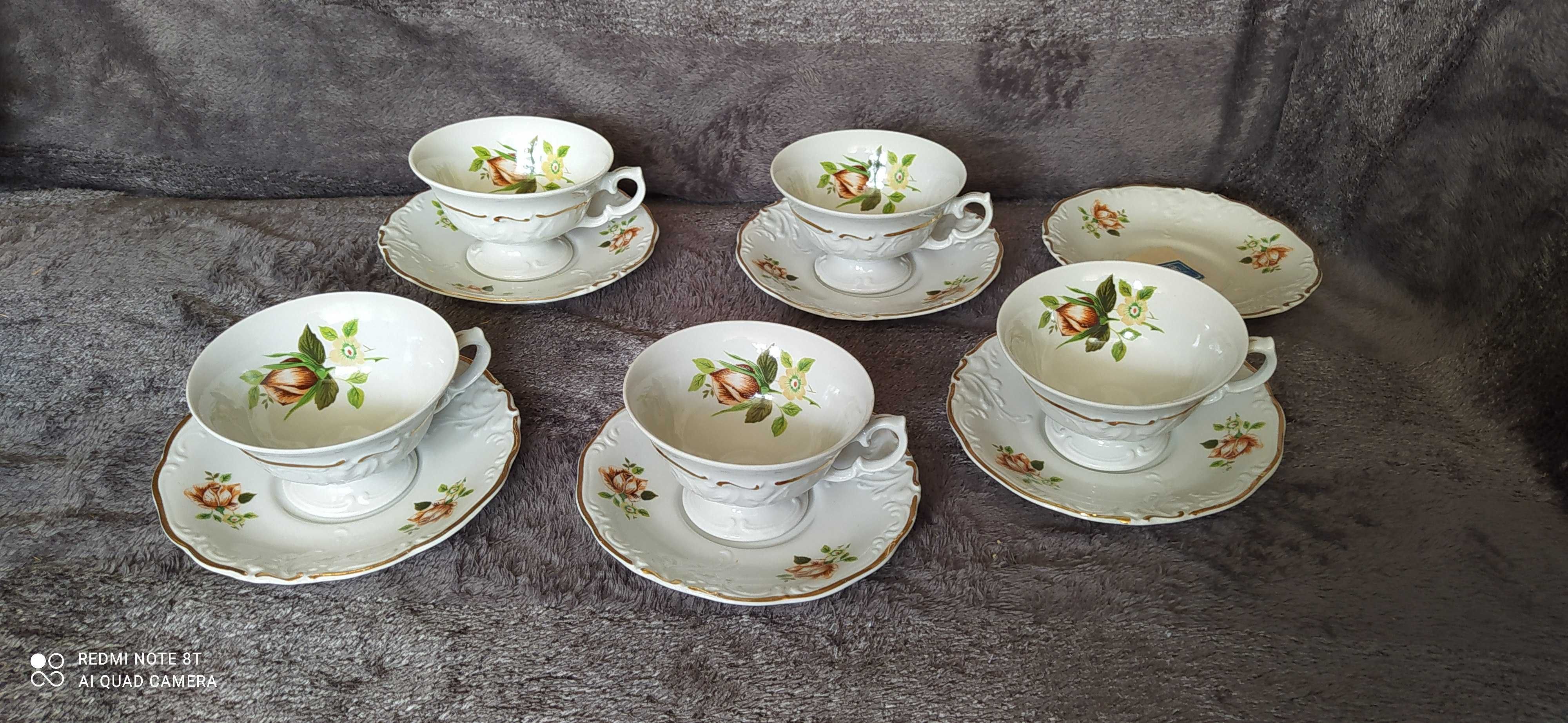 Zestaw pięknych filiżanek i talerzyków porcelana WAWEL z PRLu.Nowe.