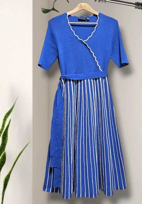 Платье в рубчик демисезонное Nina Leonard, р. М