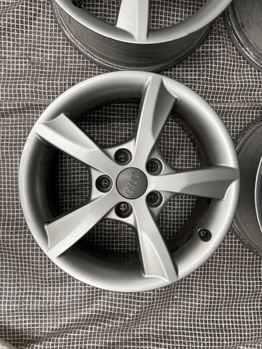 Audi felgi aluminiowe 16 cali 5x112 et48 wysyłka 8V0 oryginał komplet