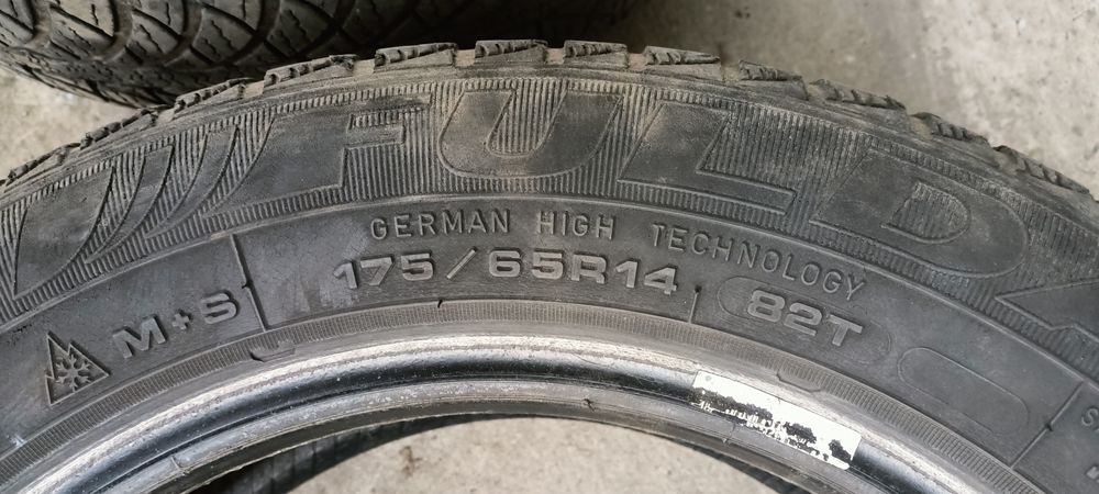 Продам зимние шины 175/65r14
