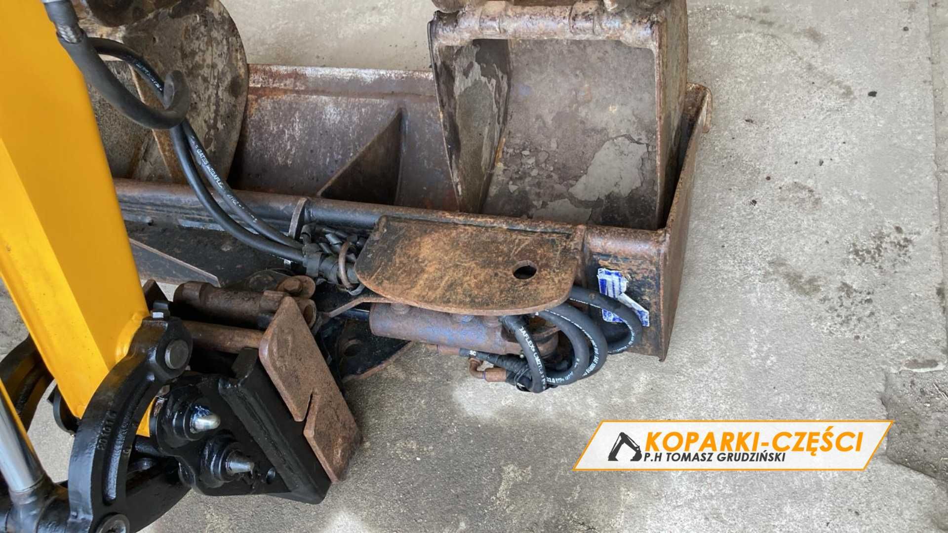 Mini koparka JCB 8018, skarpówka hydrauliczna 3 łyżki 2012 rok z Danii