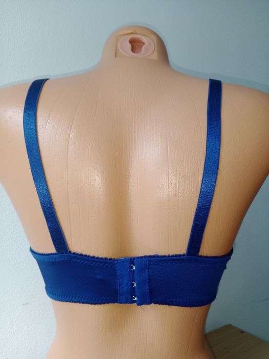 Biustonosz półsztywny 40/90E