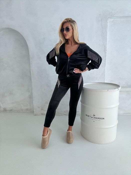 Piękny komplet dres welurowy srebrne dodatki logo paparazzi