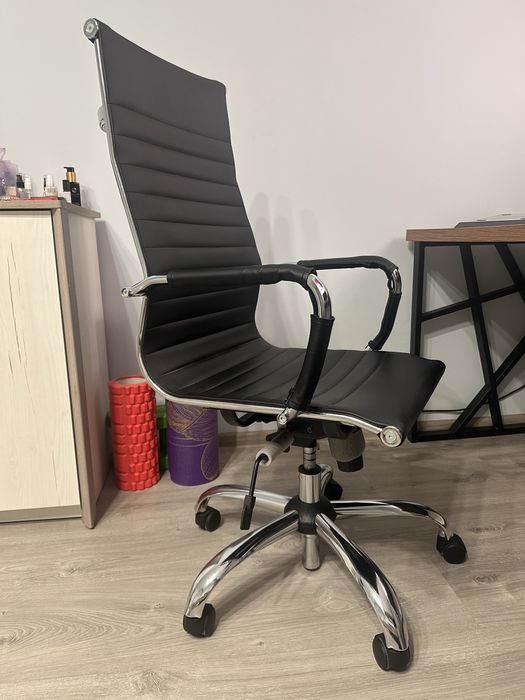 Крісло офісне Прімтекс Плюс