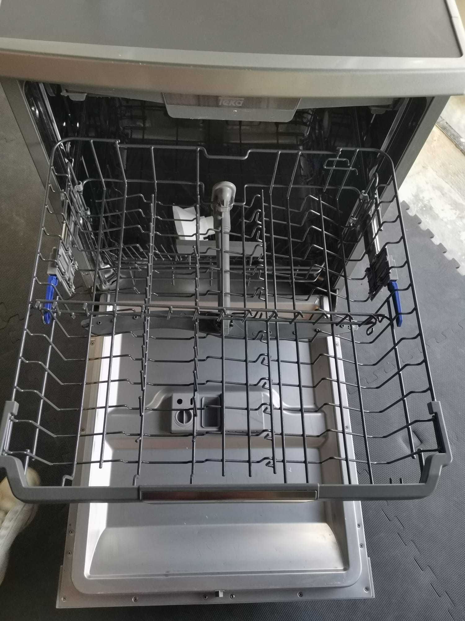 Máquina lavar loiça TEKA LP9 850 como nova - 230€ não negociáveis