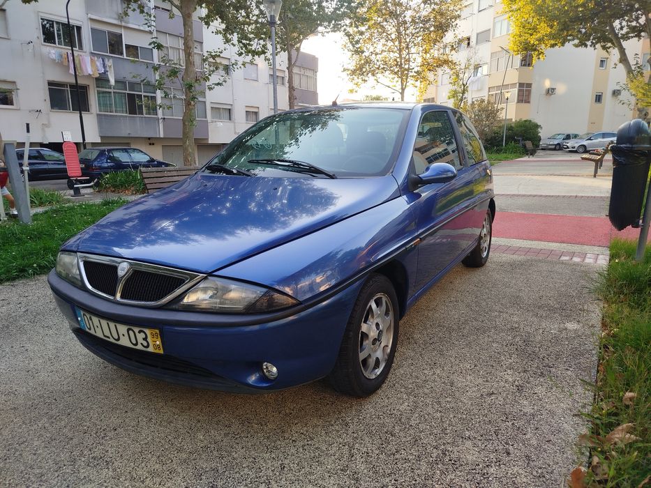 Lancia Y 1.2 i 86cv completamente irrepreensível com apenas 120.000km