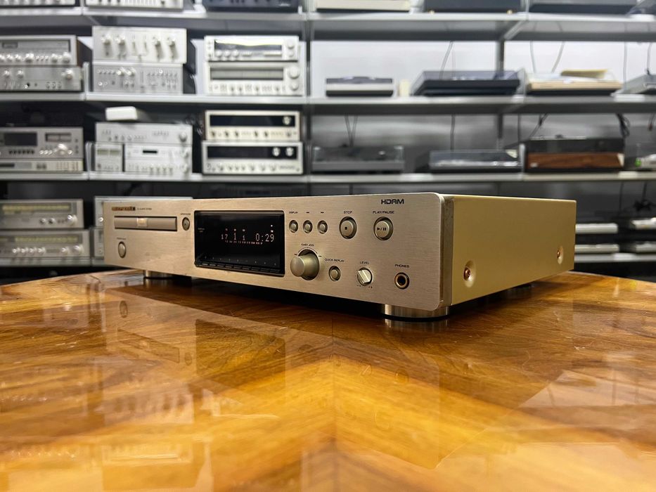Odtwarzacz płyt CD Marantz CD7300 Audio Room