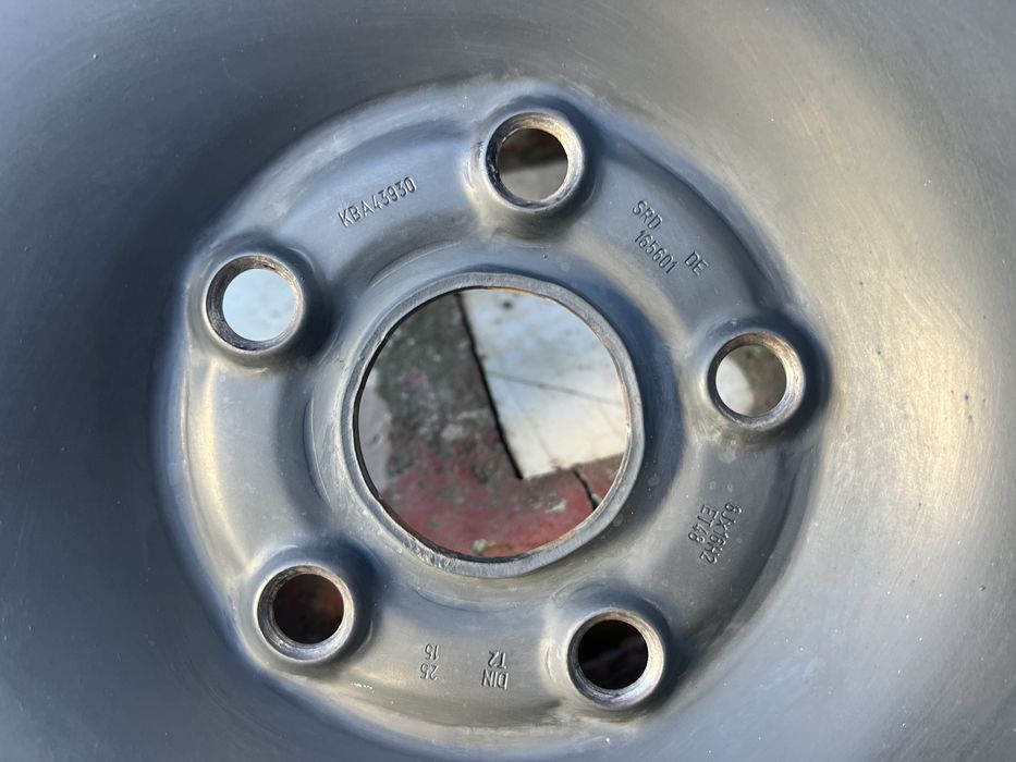 комплект шин Goodyear Eagle Sport 2 з дисками 6Jx16H2, ET48