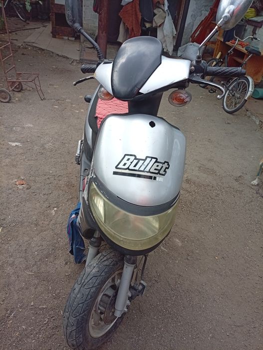 Продам скутер Bullet