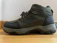 Botas de caminhada, trekking, aventura - Novas com etiquetas.