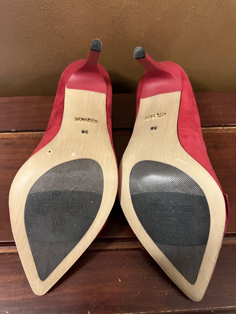 Nieużywane czółenka, nowe buty Carinii r. 38, bordo