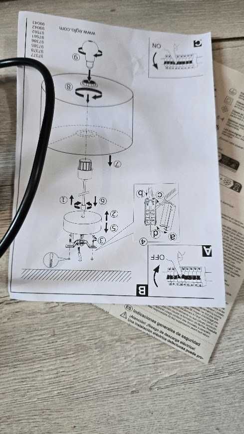 Lampa wisząca Eglo Maserlo 1-punkt E27 ze stali i tkaniny  czarna