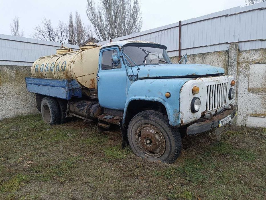 Продам дві ГАЗелі і два ГАЗ 53