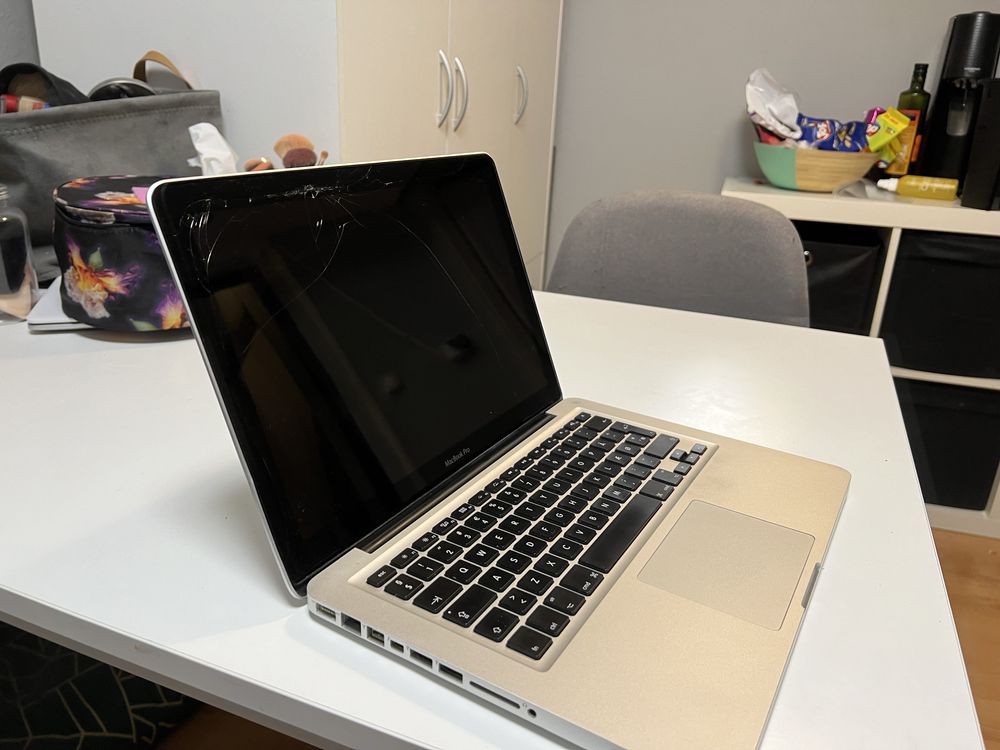 Apple MacBook Pro 13   core i5/ram 16/128ssd