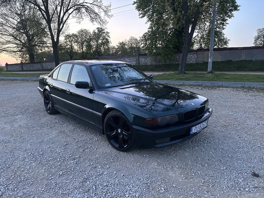 BMW E38 m62b35tu