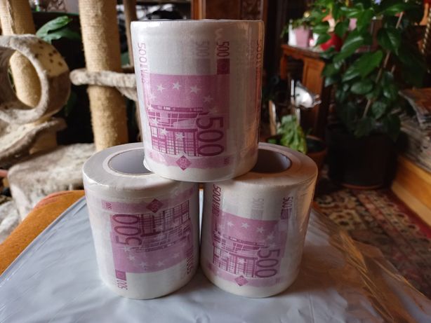 Trzy rolki papieru toaletowego 500 euro