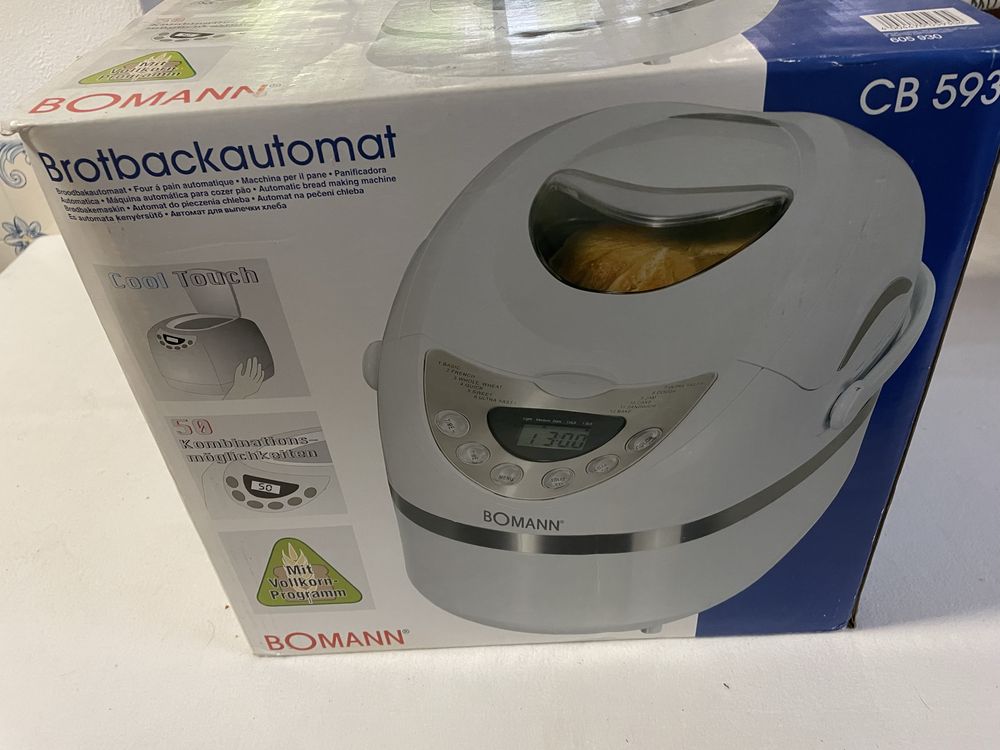 Vendo máquina de  fazer pão  nova BOAMM