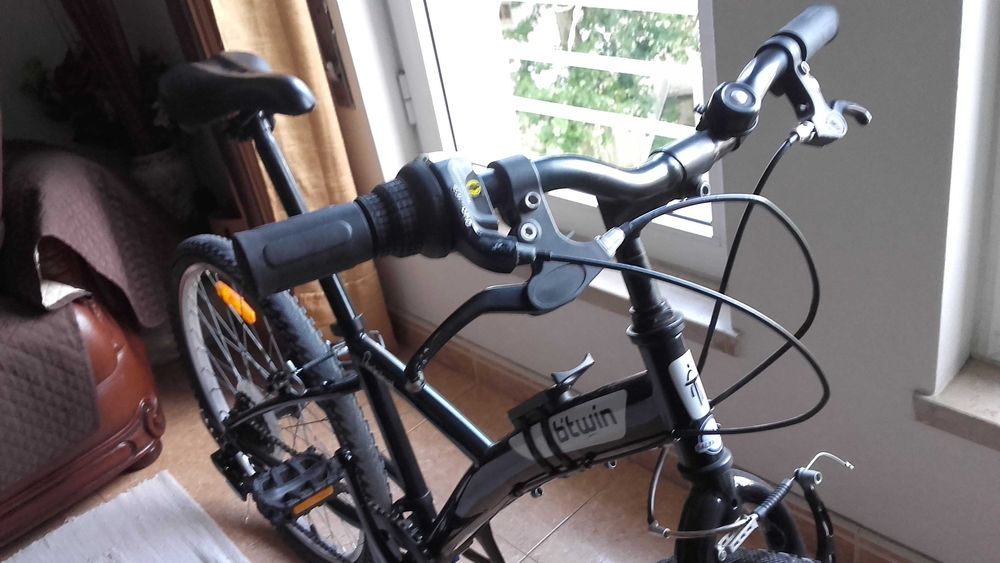 Bicicleta Impecável Nova