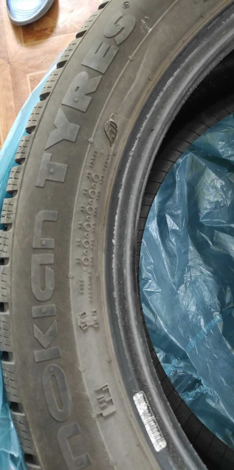 Шини зимові Nokian WR Snowproof P 215/50 R17 95V XL