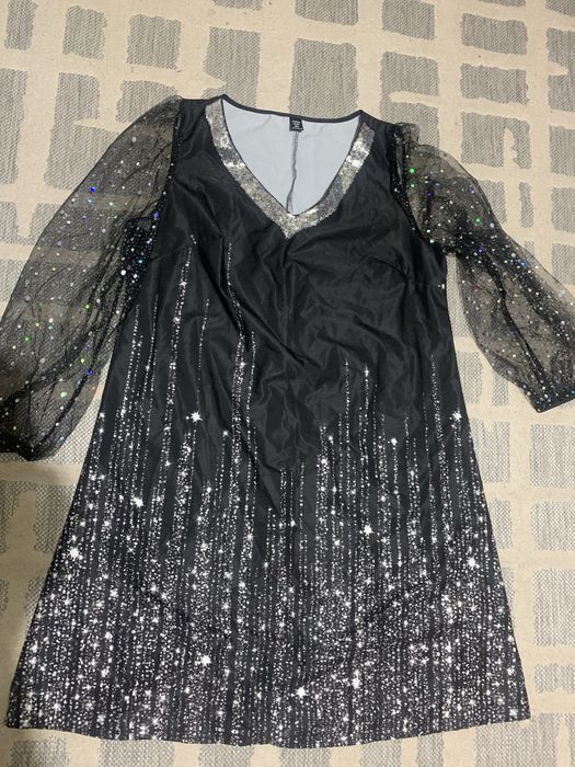 Плаття святкове з паєтками