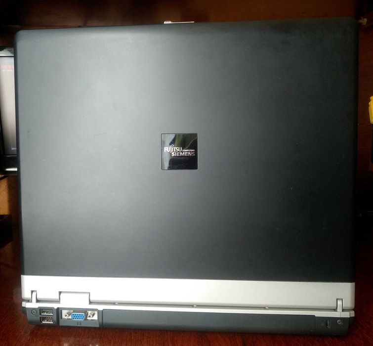 Fujitsu Siemens Amilo Pro V2030 (Win 8.1) в коллекцию. Возм. обмен