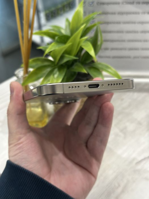 Open Box IPhone 16 Pro Max 256 gb Natural Titanium,100 % Акб(2 цикли).