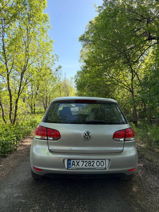 Volkswagen Golf 6 1.6 бензин