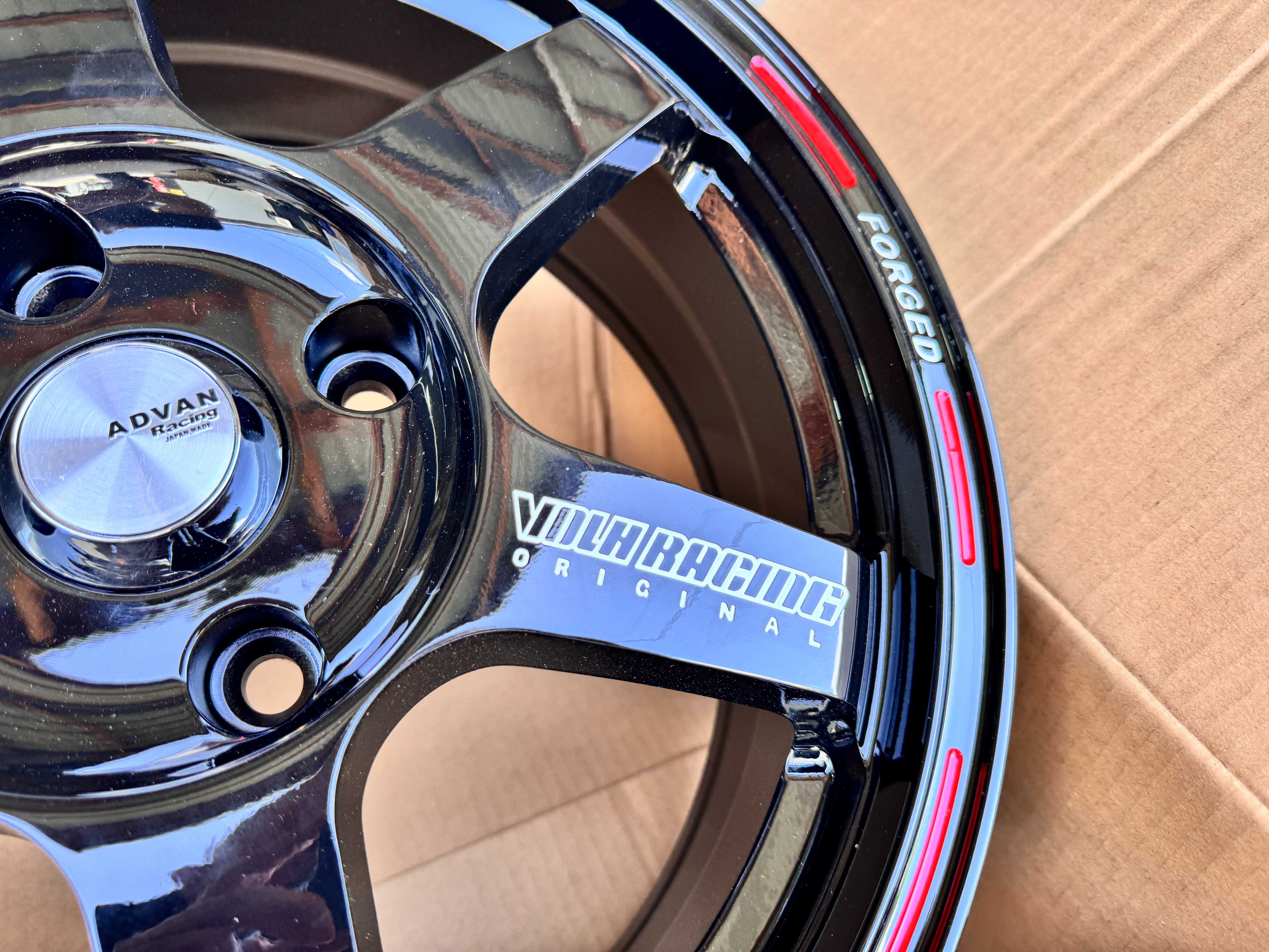 R16 4x114.3  6.5j et40 Mitsubishi Lancer 9 Nissan Almera Chevrolet