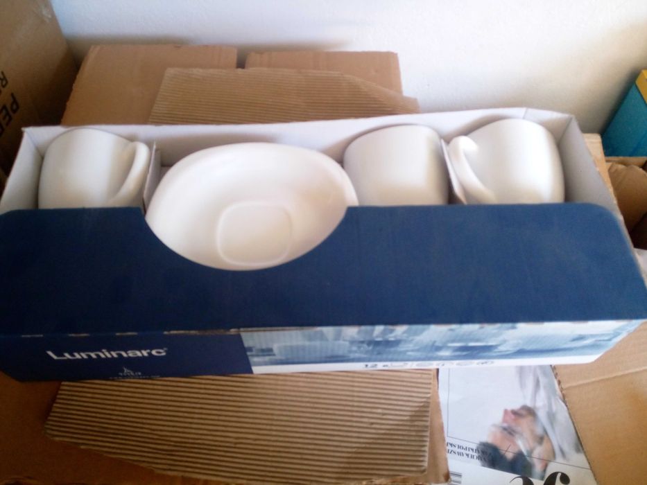 Serwis kawowy dla 6 osób 12 el biały 220 ml Carine LUMINARC