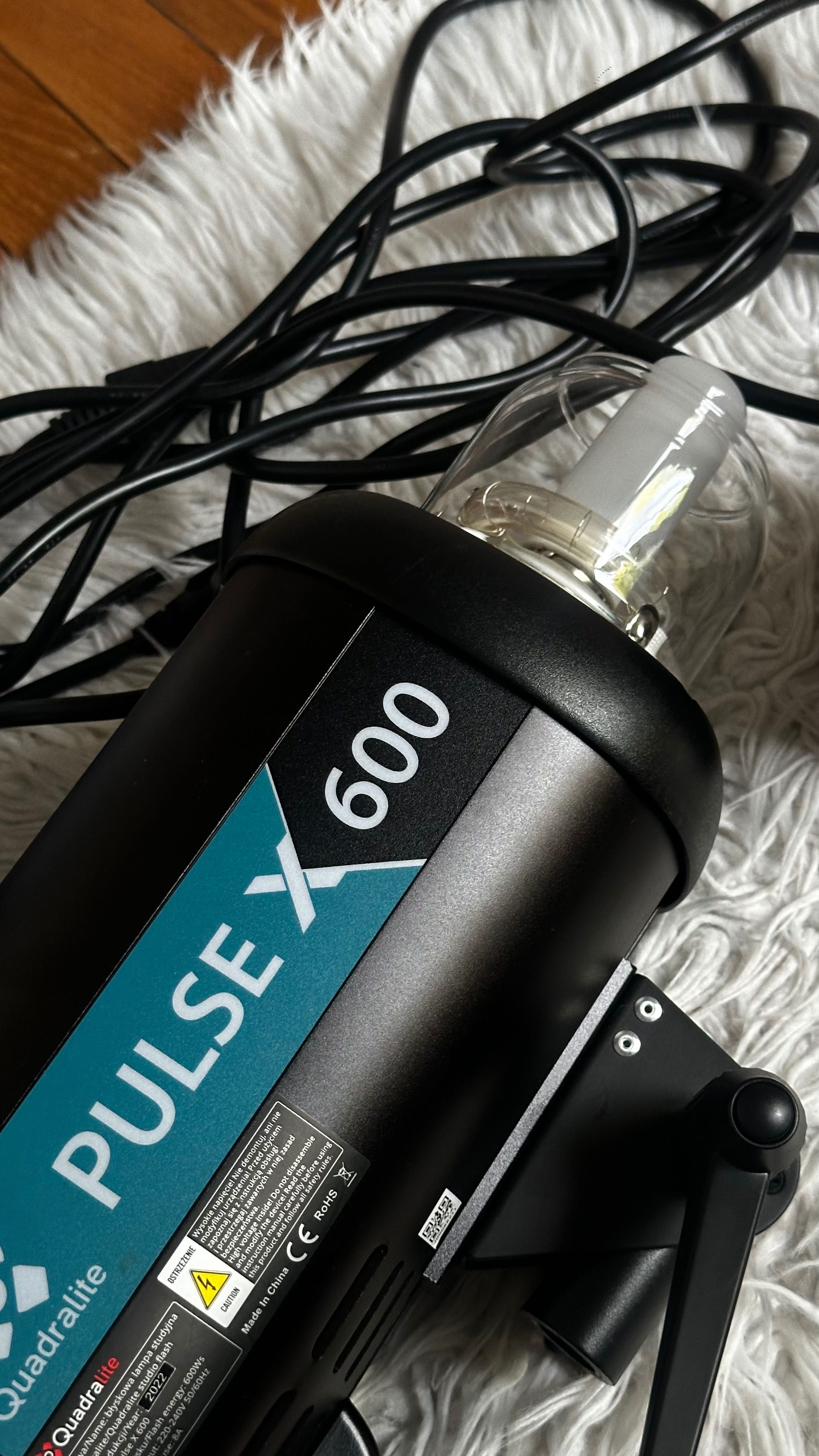 Quadralite Pulse X 600