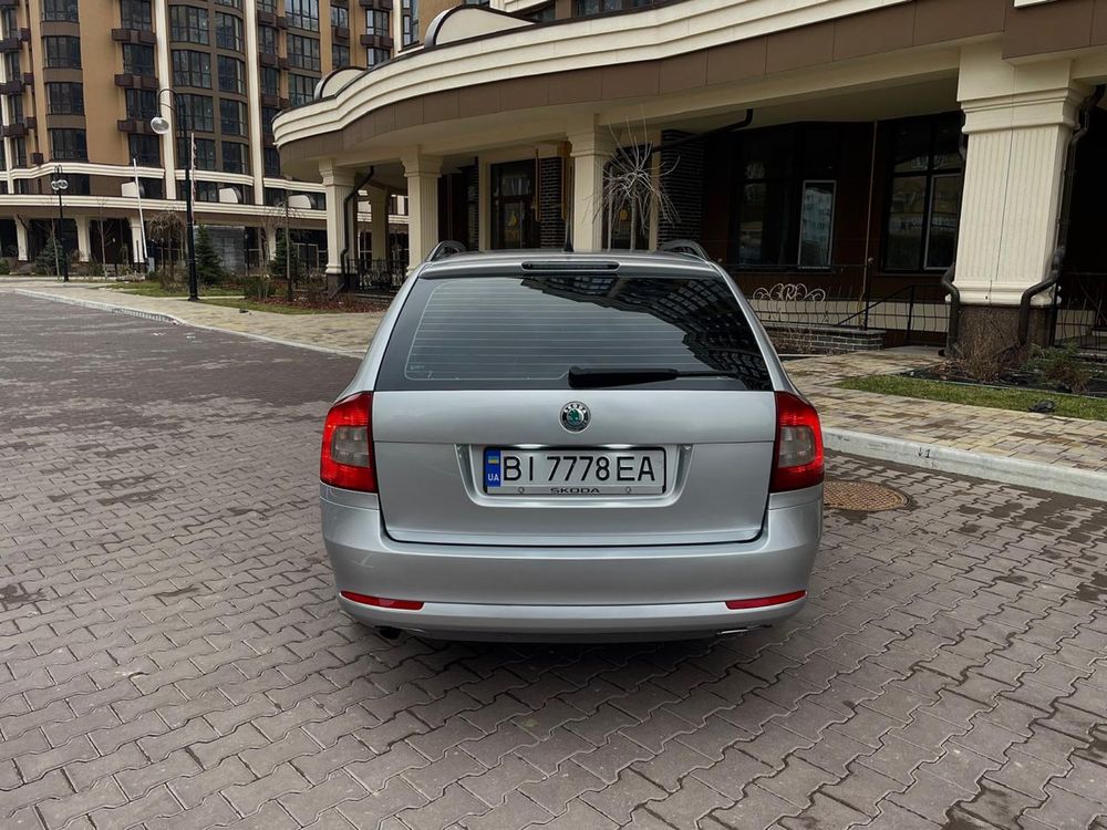 Skoda Octavia 1.6 tdi 2011 год